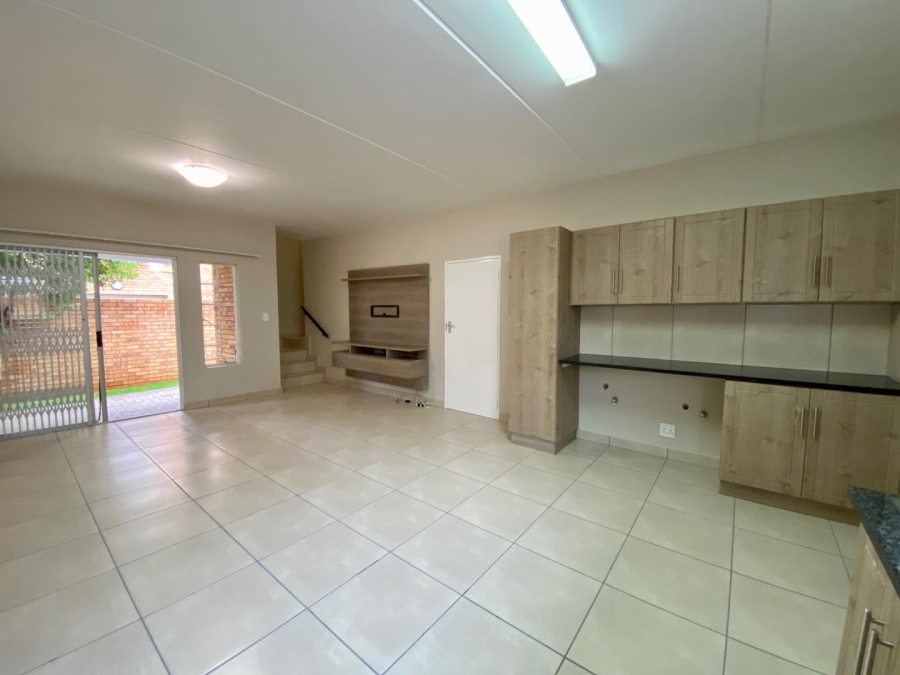 To Let 2 Bedroom Property for Rent in Tijger Valley Gauteng