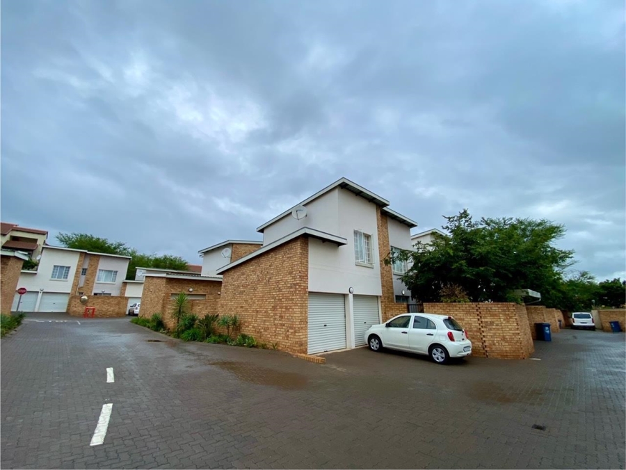 To Let 2 Bedroom Property for Rent in Tijger Valley Gauteng