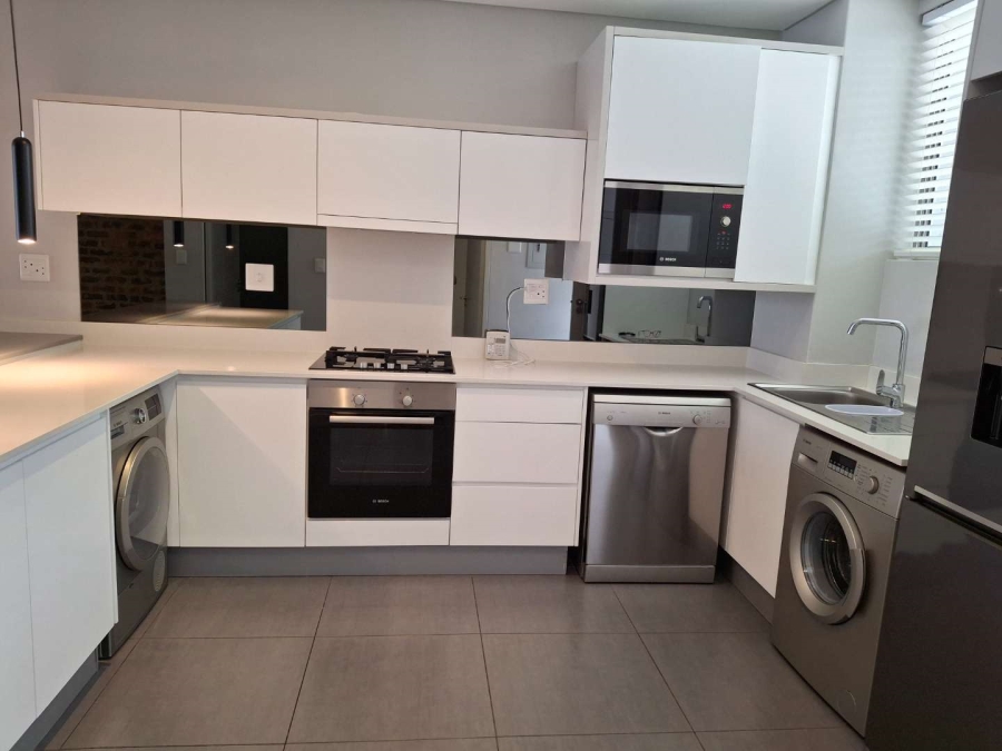 To Let 2 Bedroom Property for Rent in Illovo Gauteng