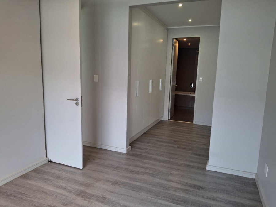 To Let 2 Bedroom Property for Rent in Illovo Gauteng