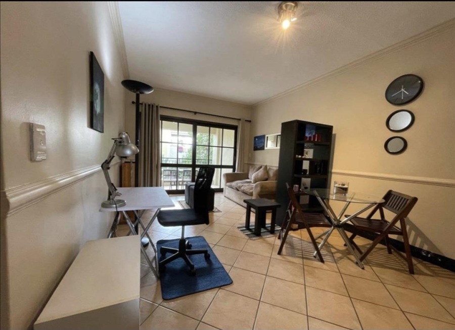 To Let 1 Bedroom Property for Rent in Benmore Gardens Gauteng