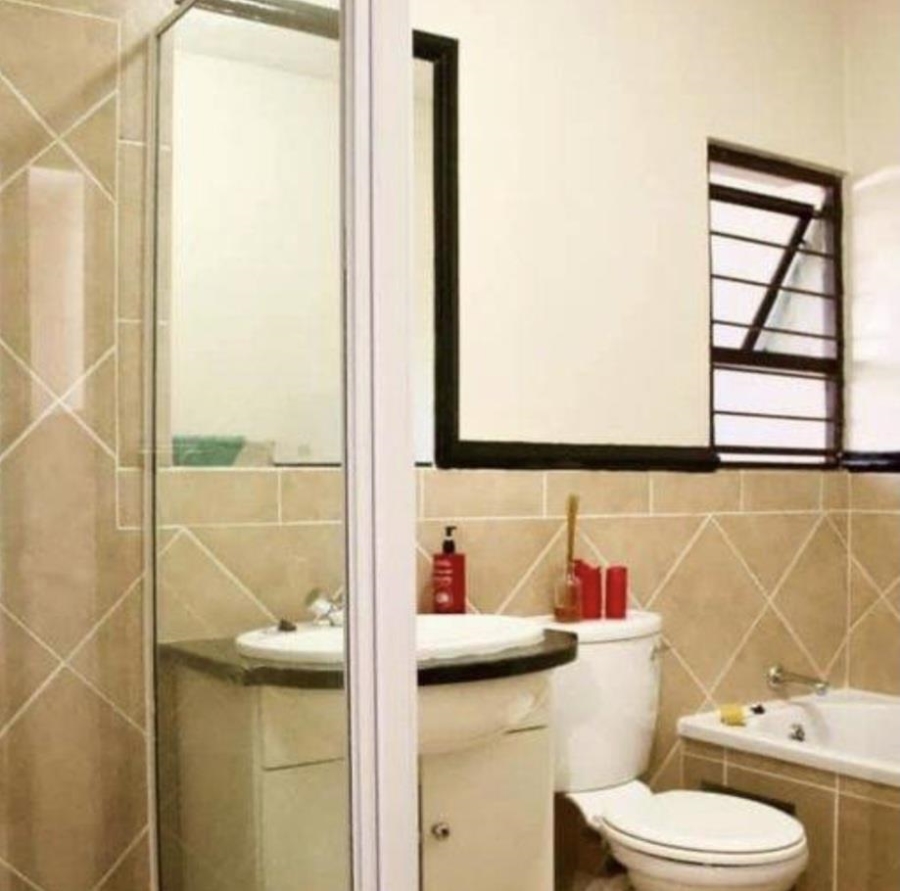 To Let 1 Bedroom Property for Rent in Benmore Gardens Gauteng