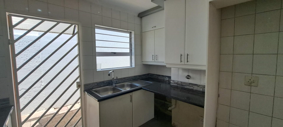 To Let 3 Bedroom Property for Rent in Morningside Gauteng