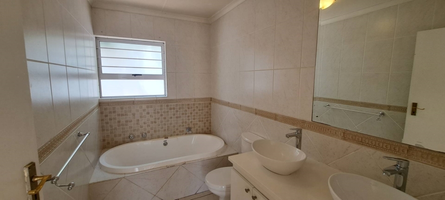 To Let 3 Bedroom Property for Rent in Morningside Gauteng