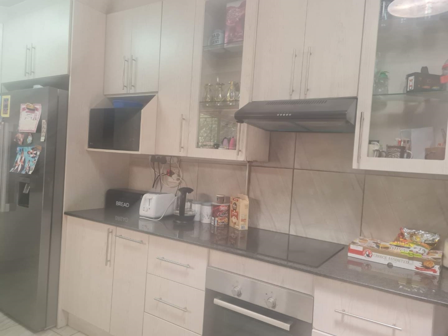 3 Bedroom Property for Sale in Ravensklip Gauteng