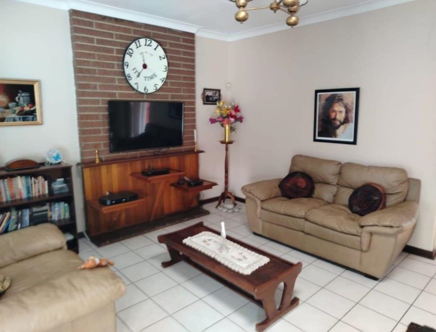 3 Bedroom Property for Sale in Glen Marais Gauteng