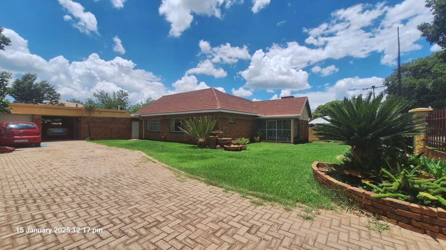 3 Bedroom Property for Sale in Parkdene Gauteng