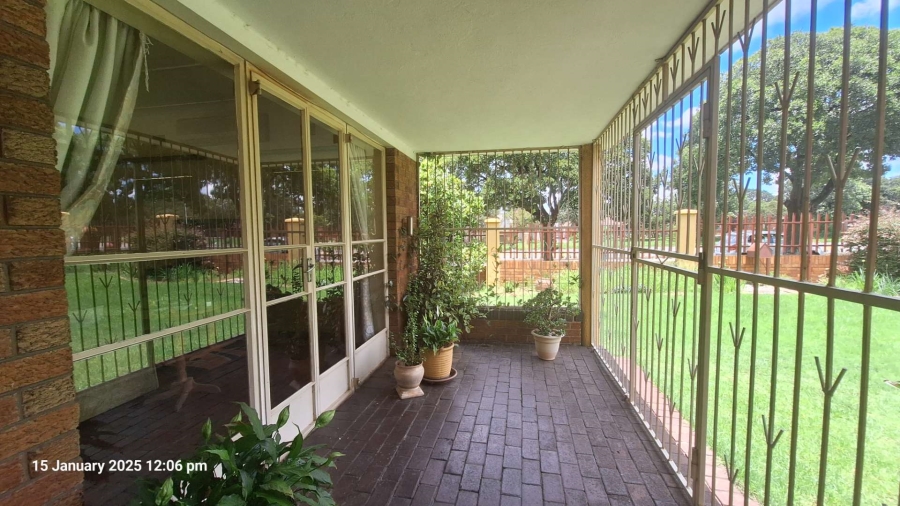 3 Bedroom Property for Sale in Parkdene Gauteng