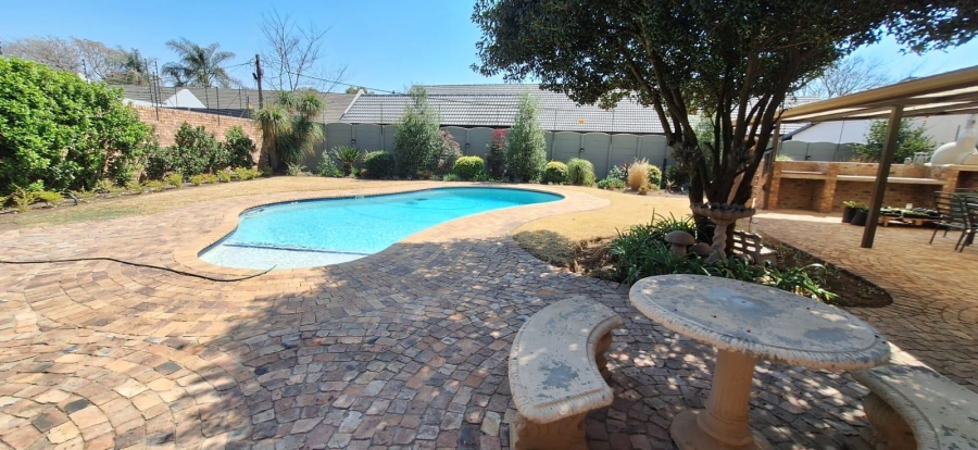 4 Bedroom Property for Sale in Libradene Gauteng