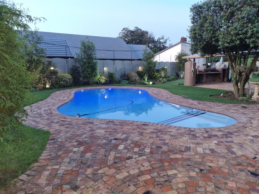 4 Bedroom Property for Sale in Libradene Gauteng