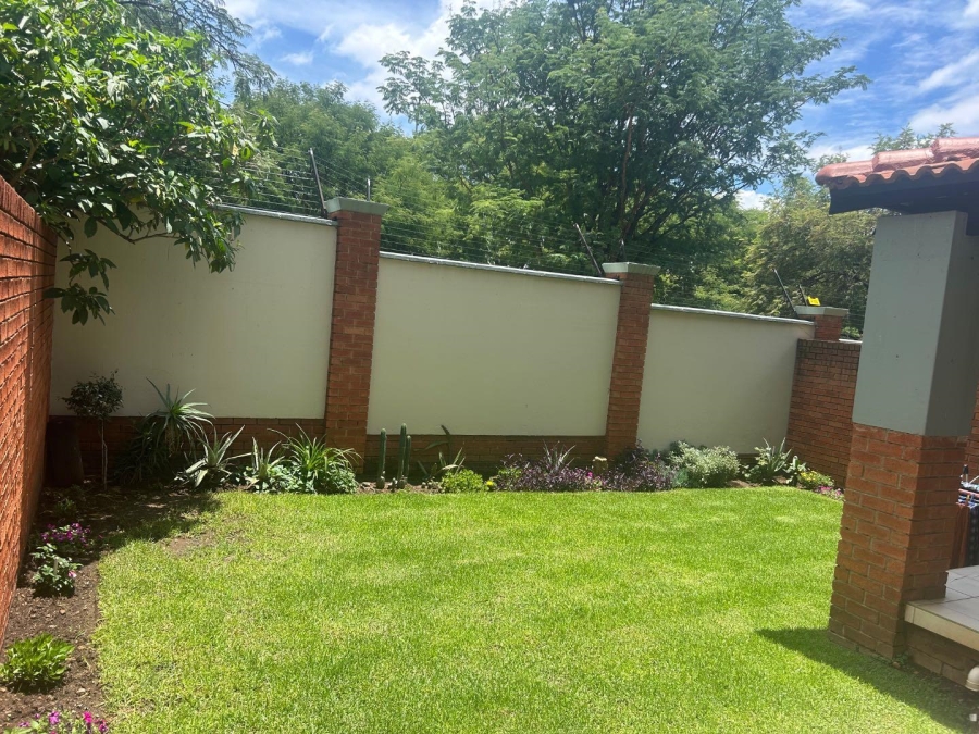 To Let 2 Bedroom Property for Rent in Greenstone Hill Gauteng