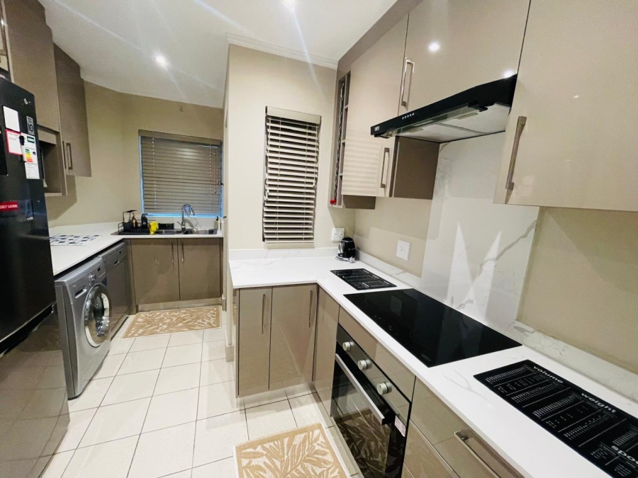 2 Bedroom Property for Sale in Sandhurst Gauteng