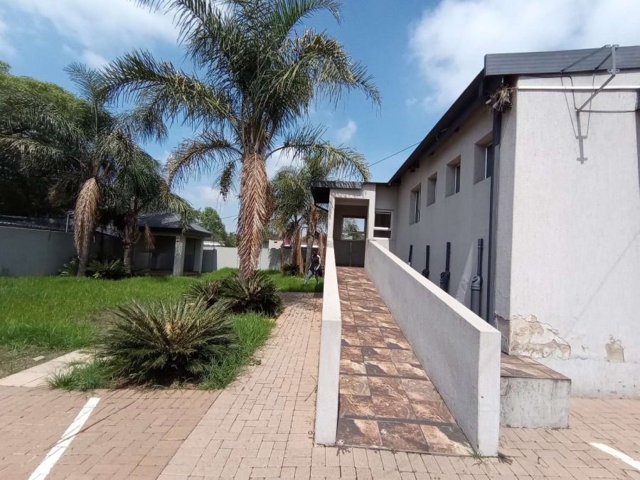 To Let commercial Property for Rent in Northmead Gauteng