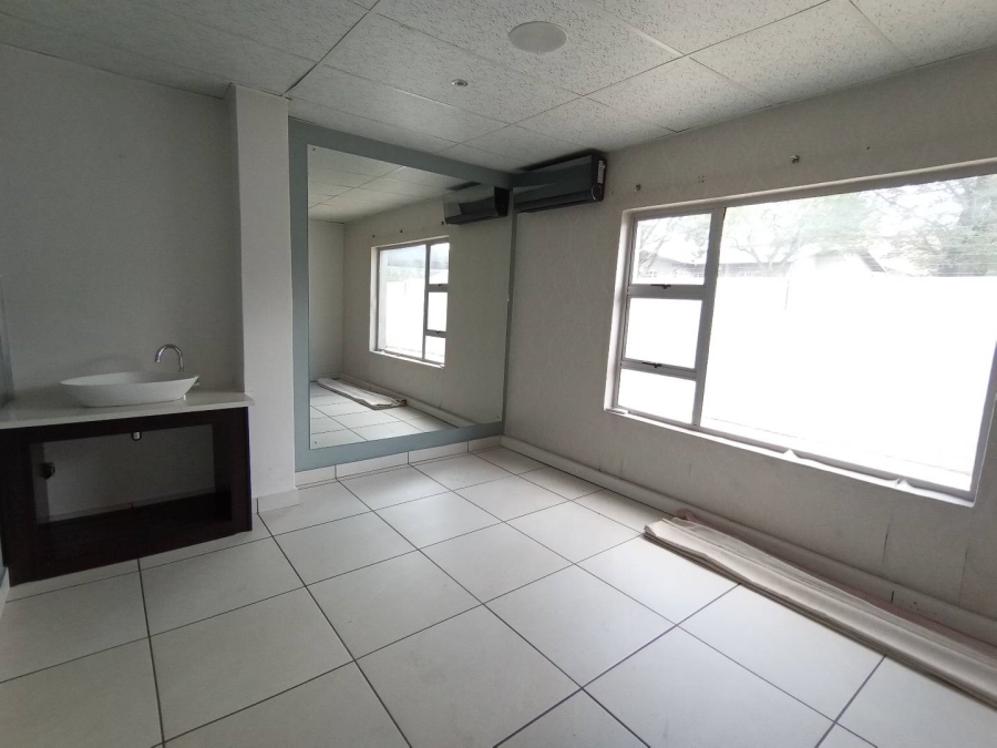 To Let commercial Property for Rent in Northmead Gauteng