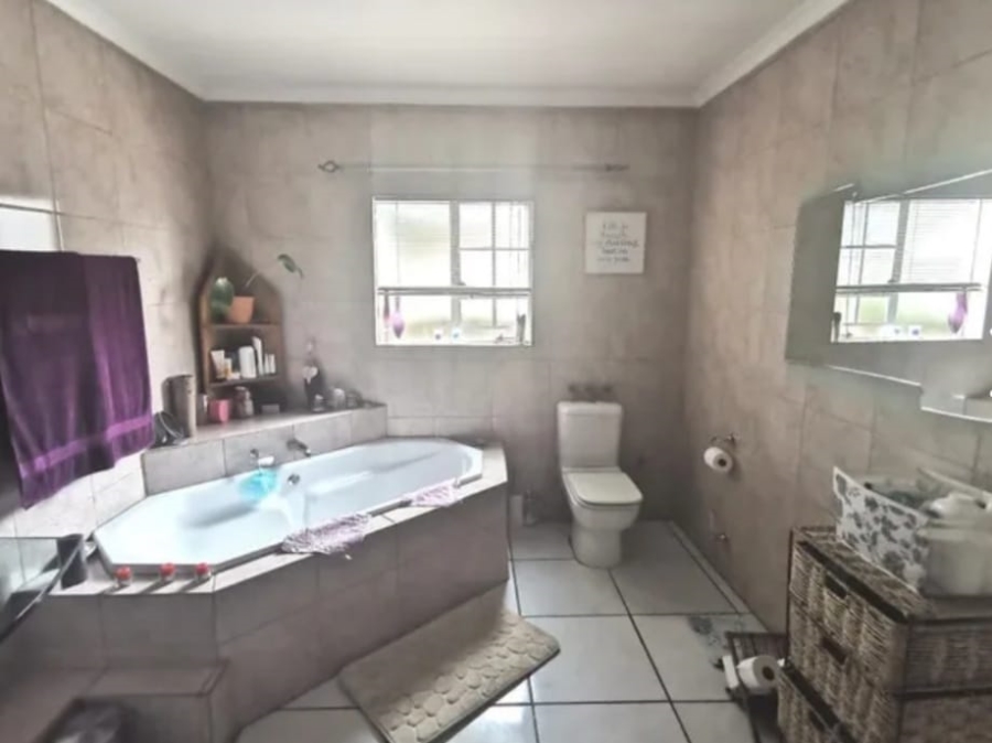 To Let 4 Bedroom Property for Rent in Kempton Park Gauteng