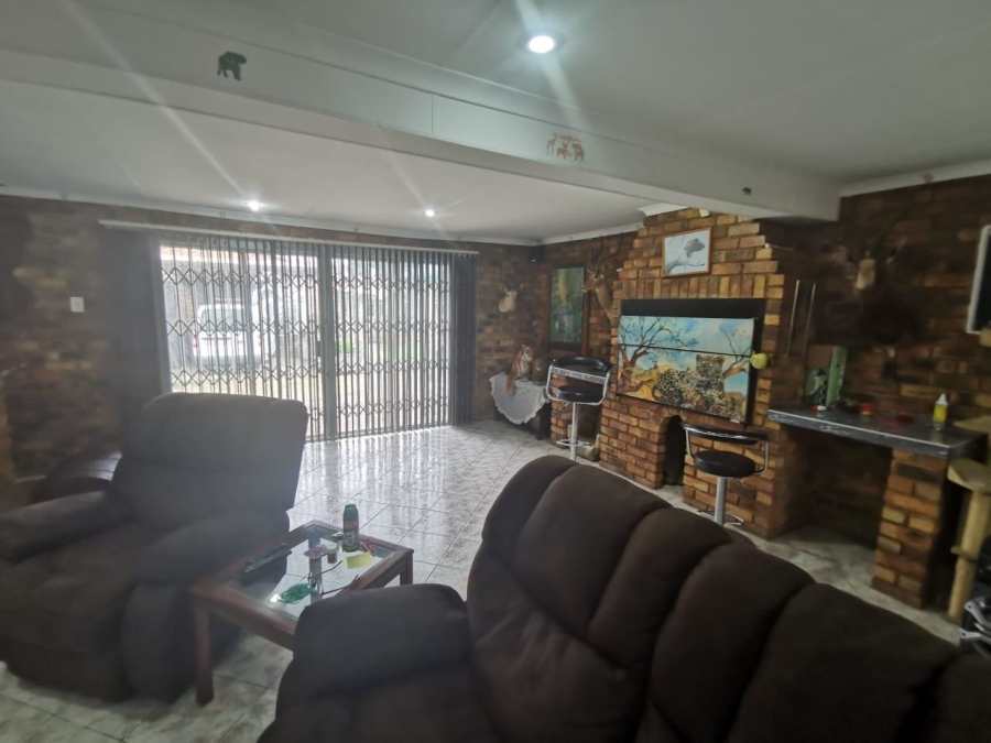 To Let 4 Bedroom Property for Rent in Kempton Park Gauteng