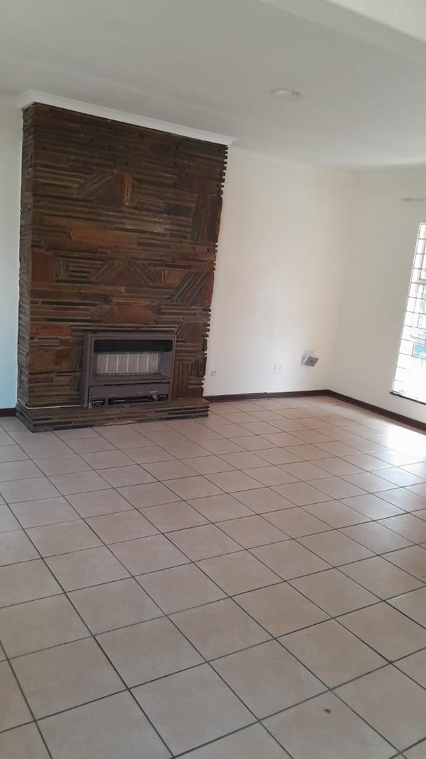 3 Bedroom Property for Sale in Birchleigh Gauteng