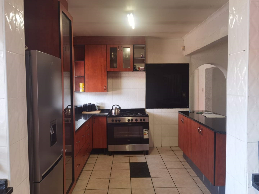 3 Bedroom Property for Sale in Esther Park Gauteng