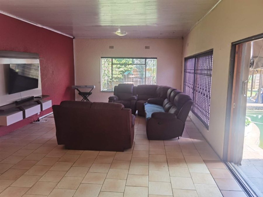 3 Bedroom Property for Sale in Esther Park Gauteng