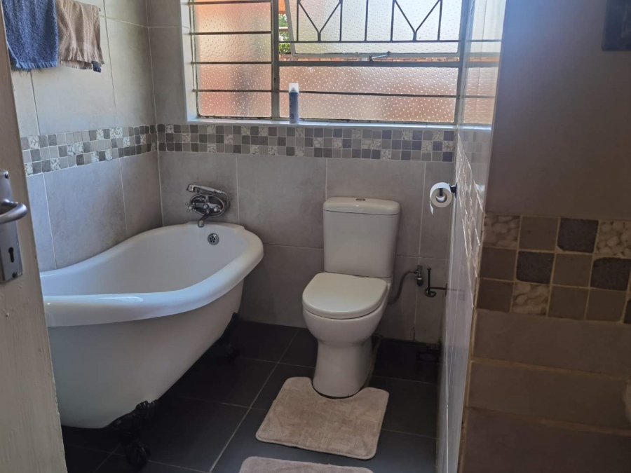 3 Bedroom Property for Sale in Esther Park Gauteng