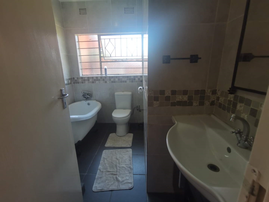 3 Bedroom Property for Sale in Esther Park Gauteng