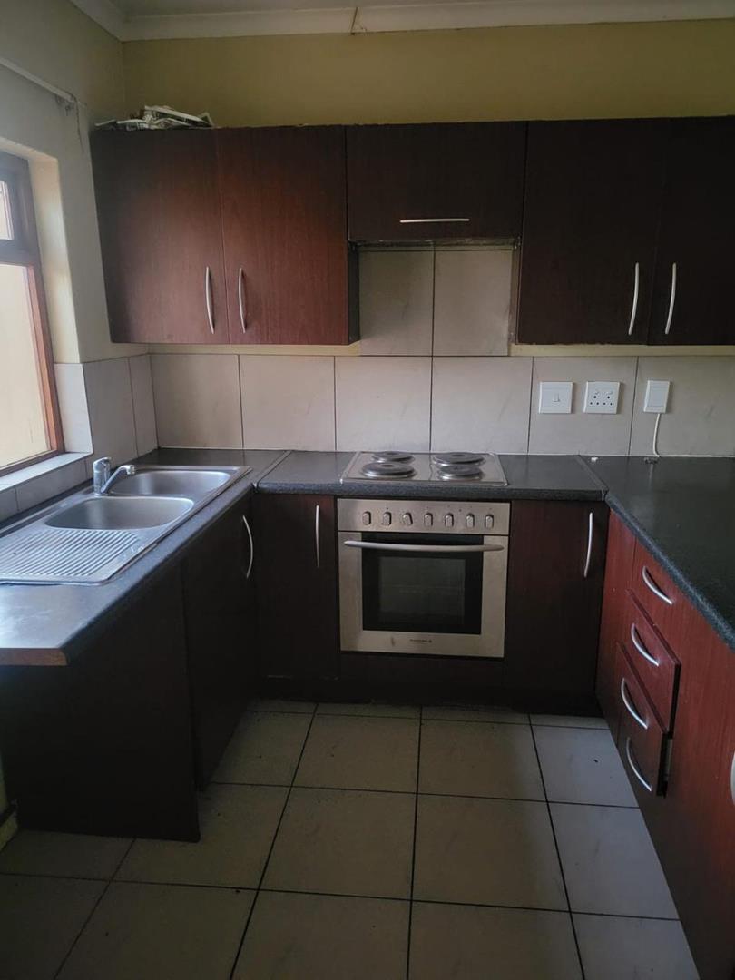 2 Bedroom Property for Sale in Vorna Valley Gauteng