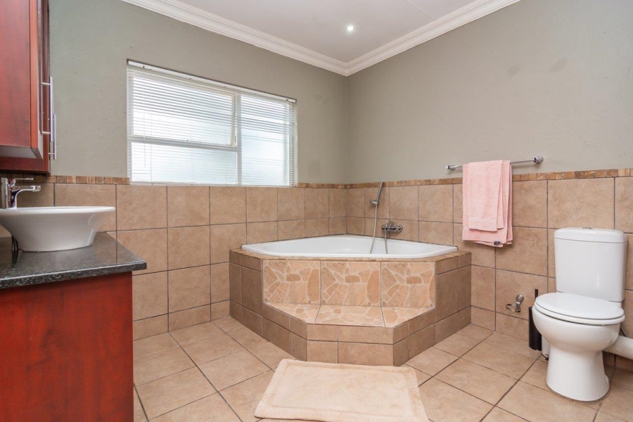 3 Bedroom Property for Sale in Homes Haven Gauteng