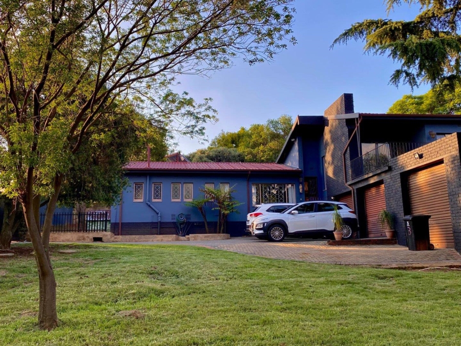 4 Bedroom Property for Sale in South Crest Gauteng