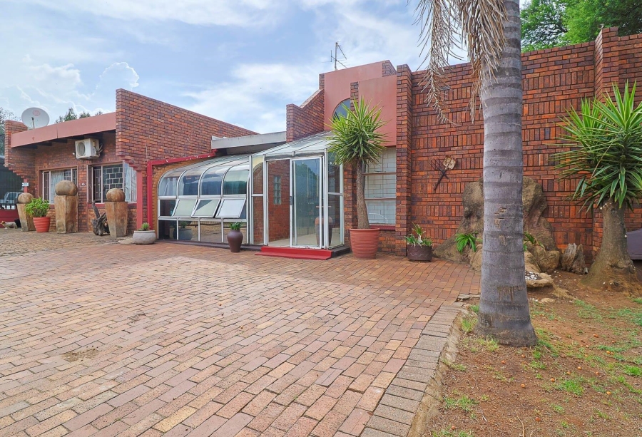 4 Bedroom Property for Sale in Randhart Gauteng