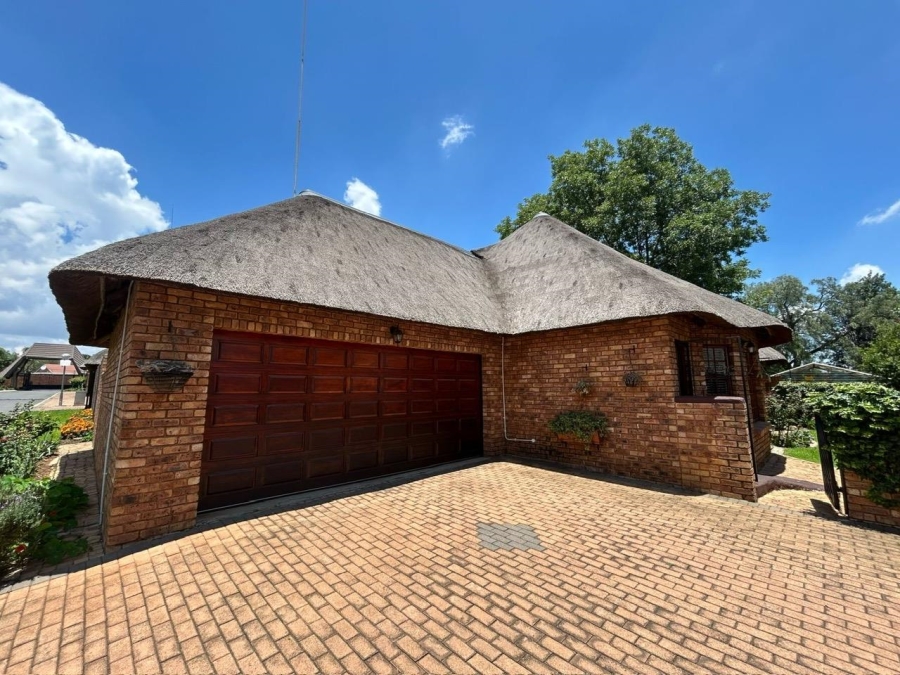 3 Bedroom Property for Sale in Rynfield Gauteng