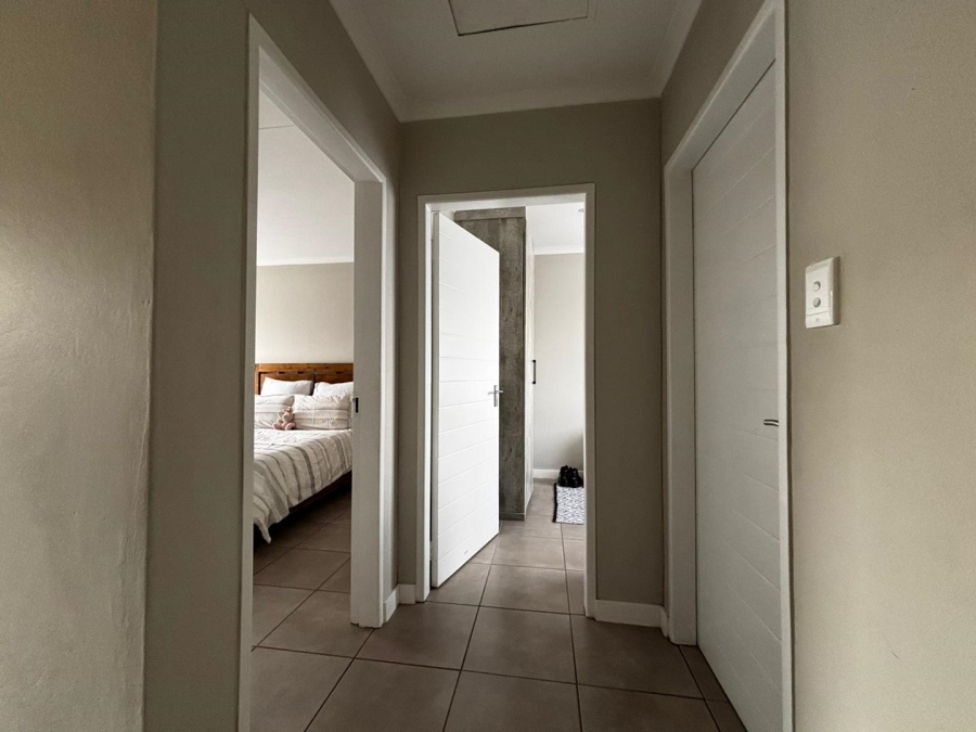 To Let 2 Bedroom Property for Rent in Albertsdal Gauteng