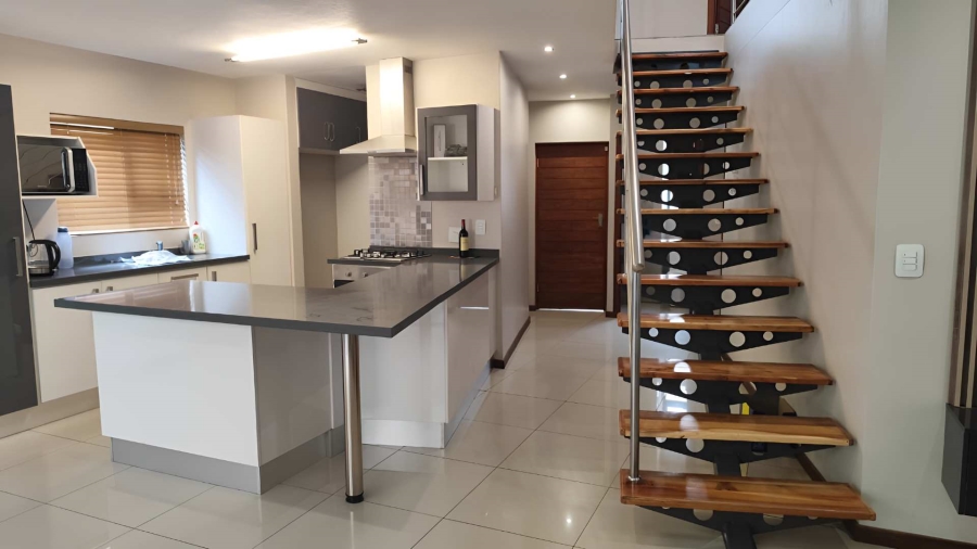 3 Bedroom Property for Sale in Glen Marais Gauteng