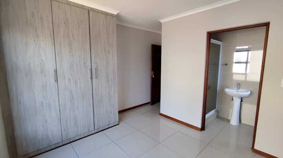 3 Bedroom Property for Sale in Glen Marais Gauteng