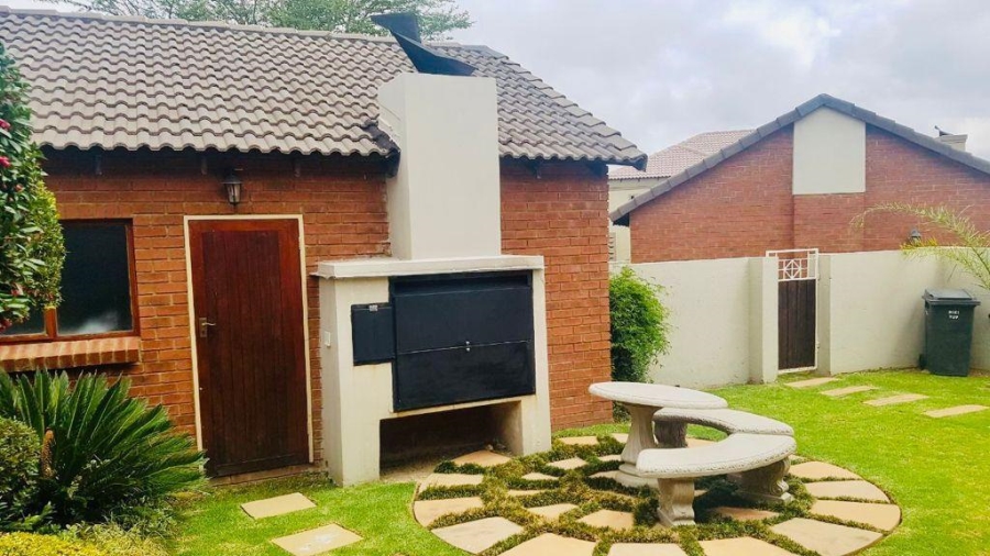 To Let 3 Bedroom Property for Rent in Noordwyk Gauteng