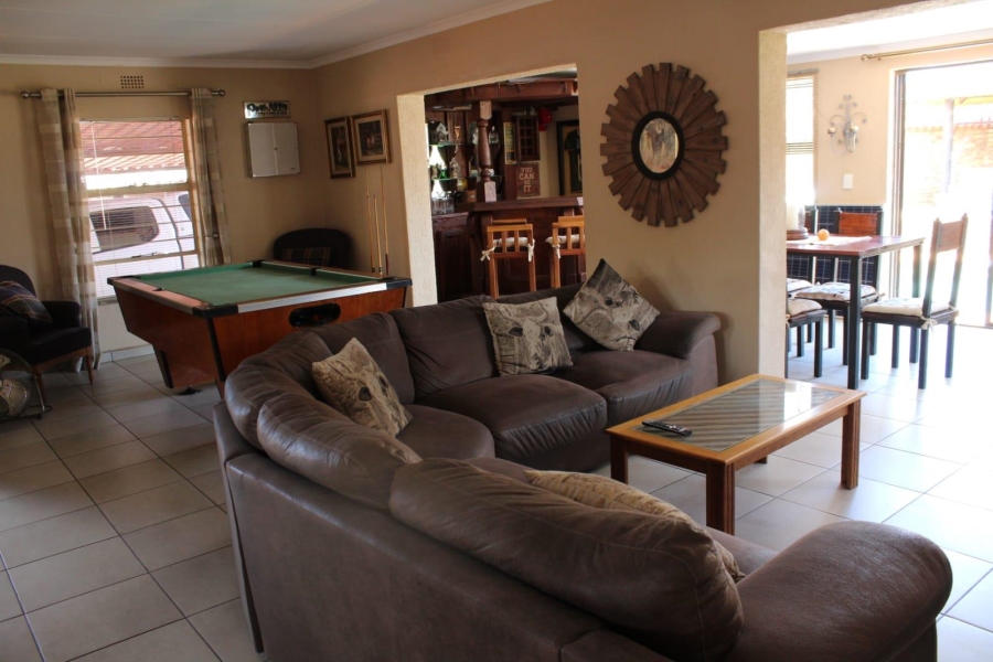 5 Bedroom Property for Sale in Sunward Park Gauteng