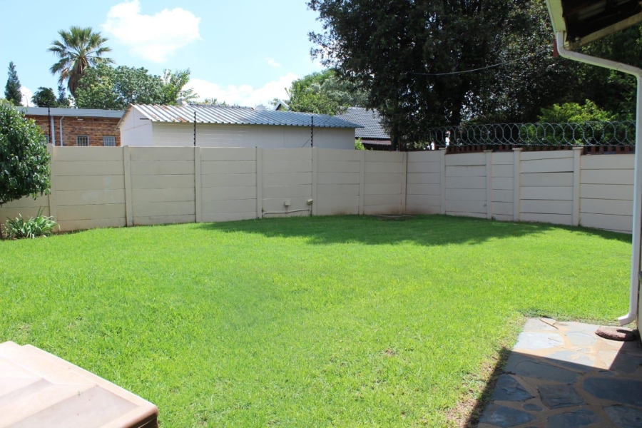 5 Bedroom Property for Sale in Sunward Park Gauteng