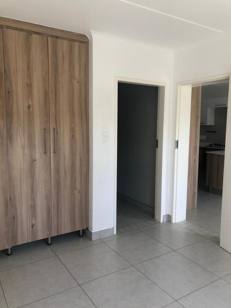 To Let 1 Bedroom Property for Rent in Founders Hill Gauteng