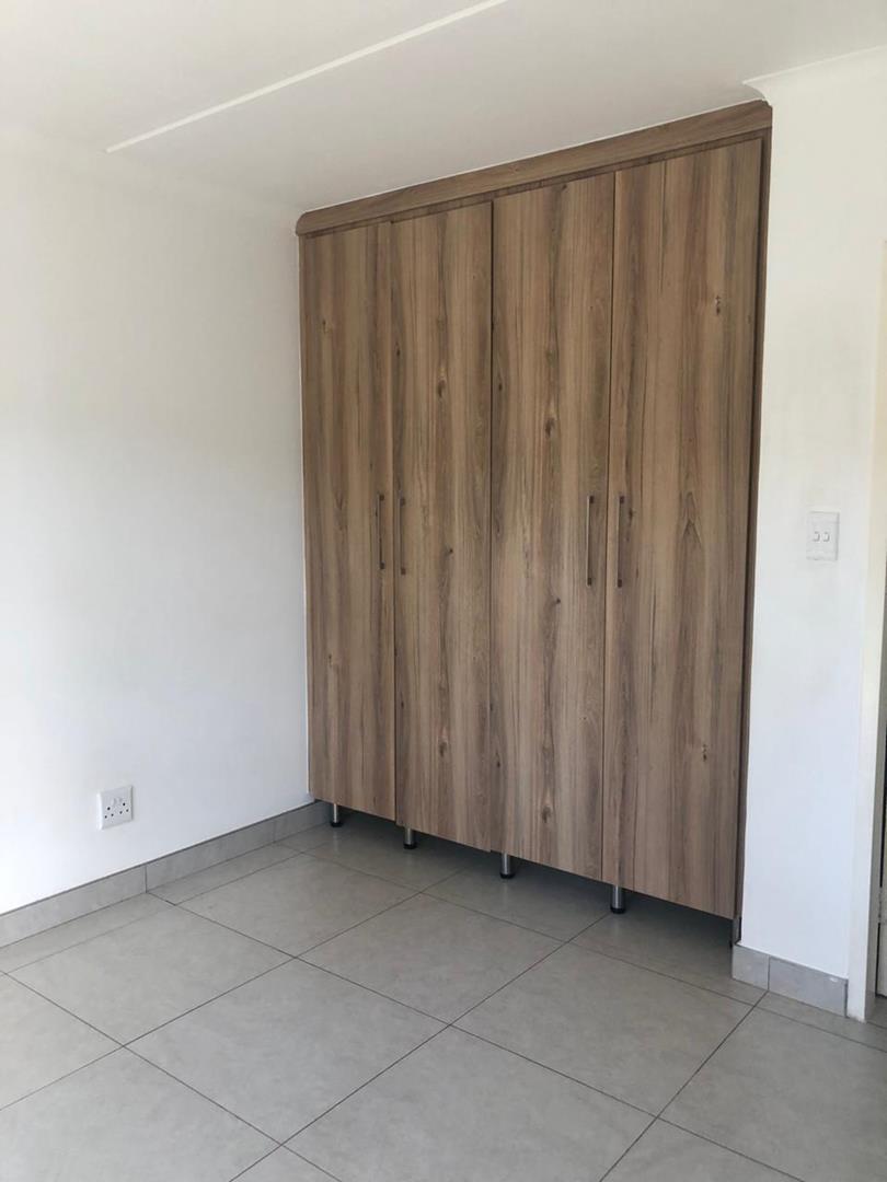 To Let 1 Bedroom Property for Rent in Founders Hill Gauteng