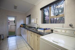 3 Bedroom Property for Sale in Woodhill Estate Gauteng