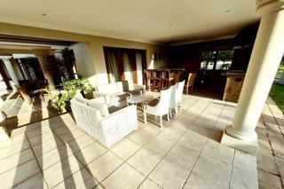 4 Bedroom Property for Sale in Woodhill Estate Gauteng