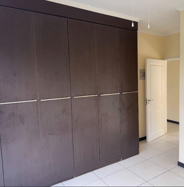 2 Bedroom Property for Sale in Douglasdale Gauteng