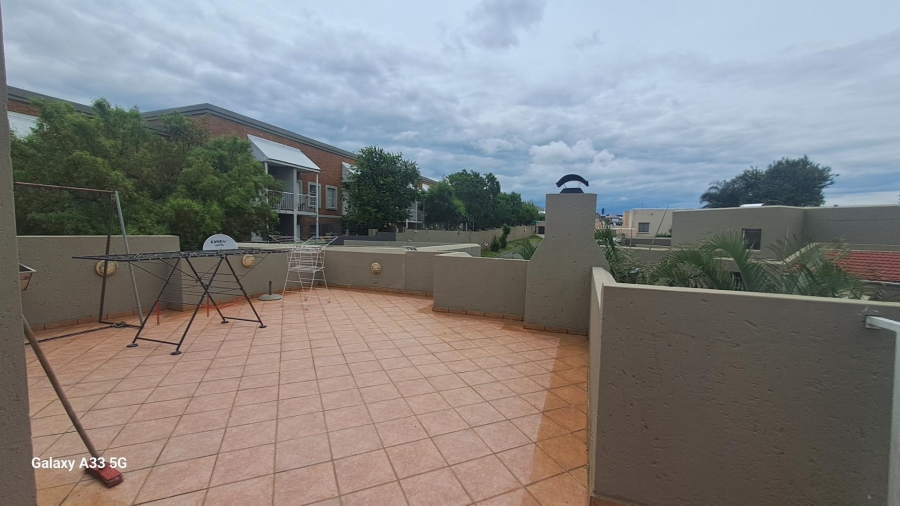 To Let 3 Bedroom Property for Rent in Buccleuch Gauteng