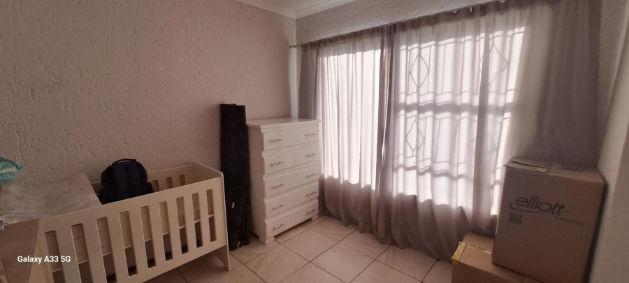 To Let 3 Bedroom Property for Rent in Buccleuch Gauteng