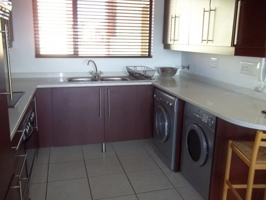 2 Bedroom Property for Sale in Sunninghill Gauteng