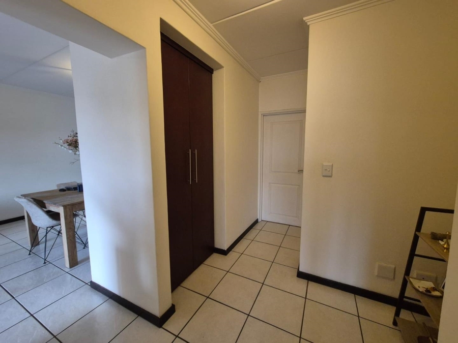 To Let 2 Bedroom Property for Rent in Sunninghill Gauteng