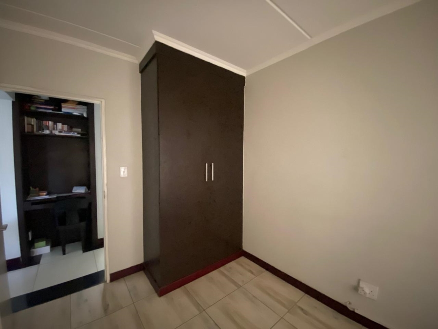 To Let 2 Bedroom Property for Rent in Noordwyk Gauteng