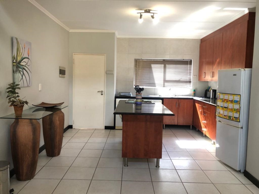 To Let 3 Bedroom Property for Rent in Sunninghill Gauteng