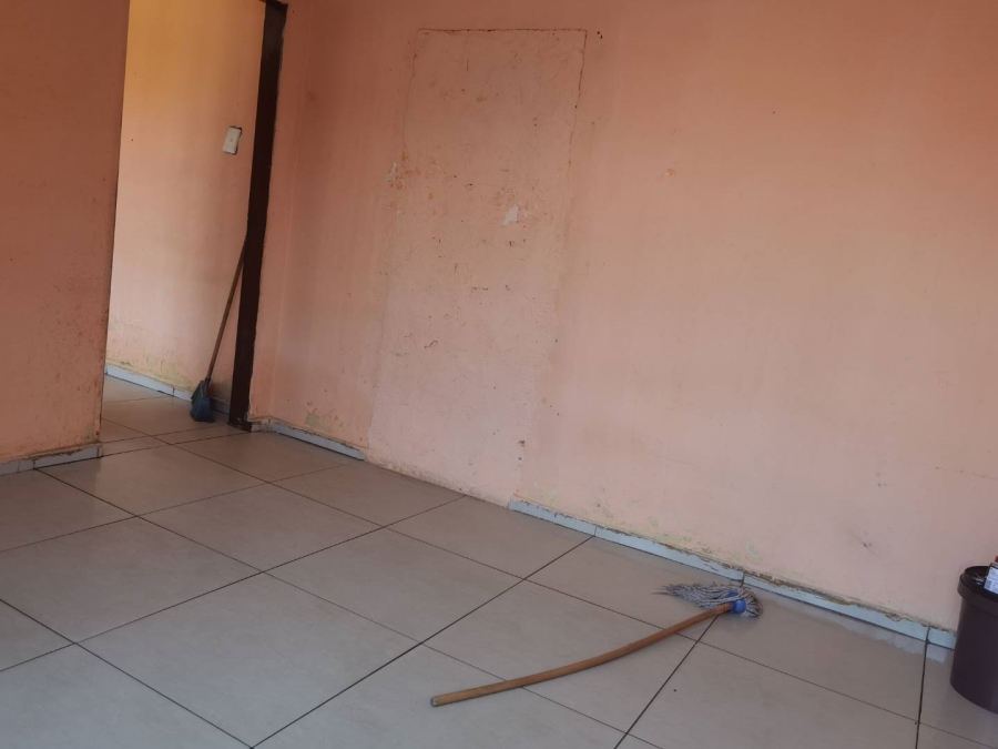 2 Bedroom Property for Sale in Tembisa Central Gauteng