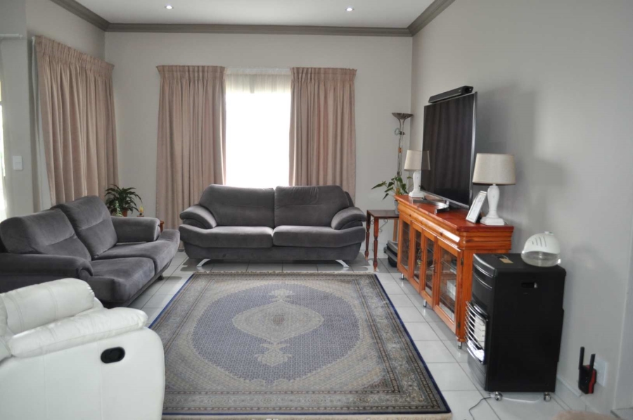 4 Bedroom Property for Sale in The Wilds Gauteng