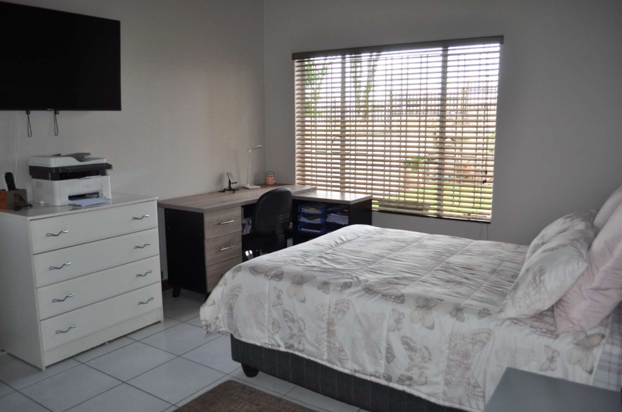 4 Bedroom Property for Sale in The Wilds Gauteng